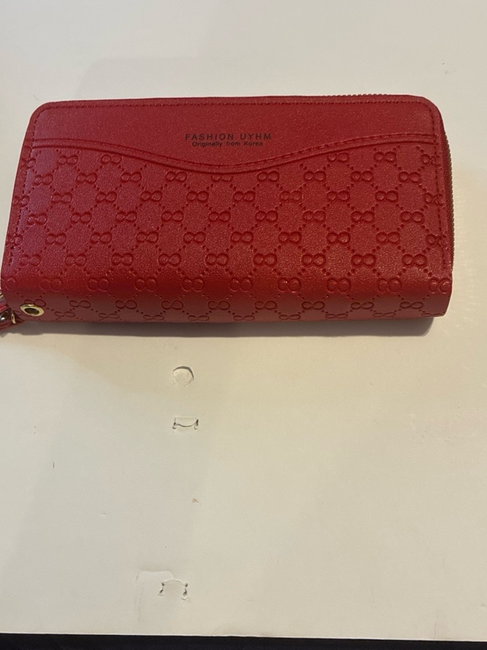Fashion UYHM Red Embossed Zip-Around Wallet